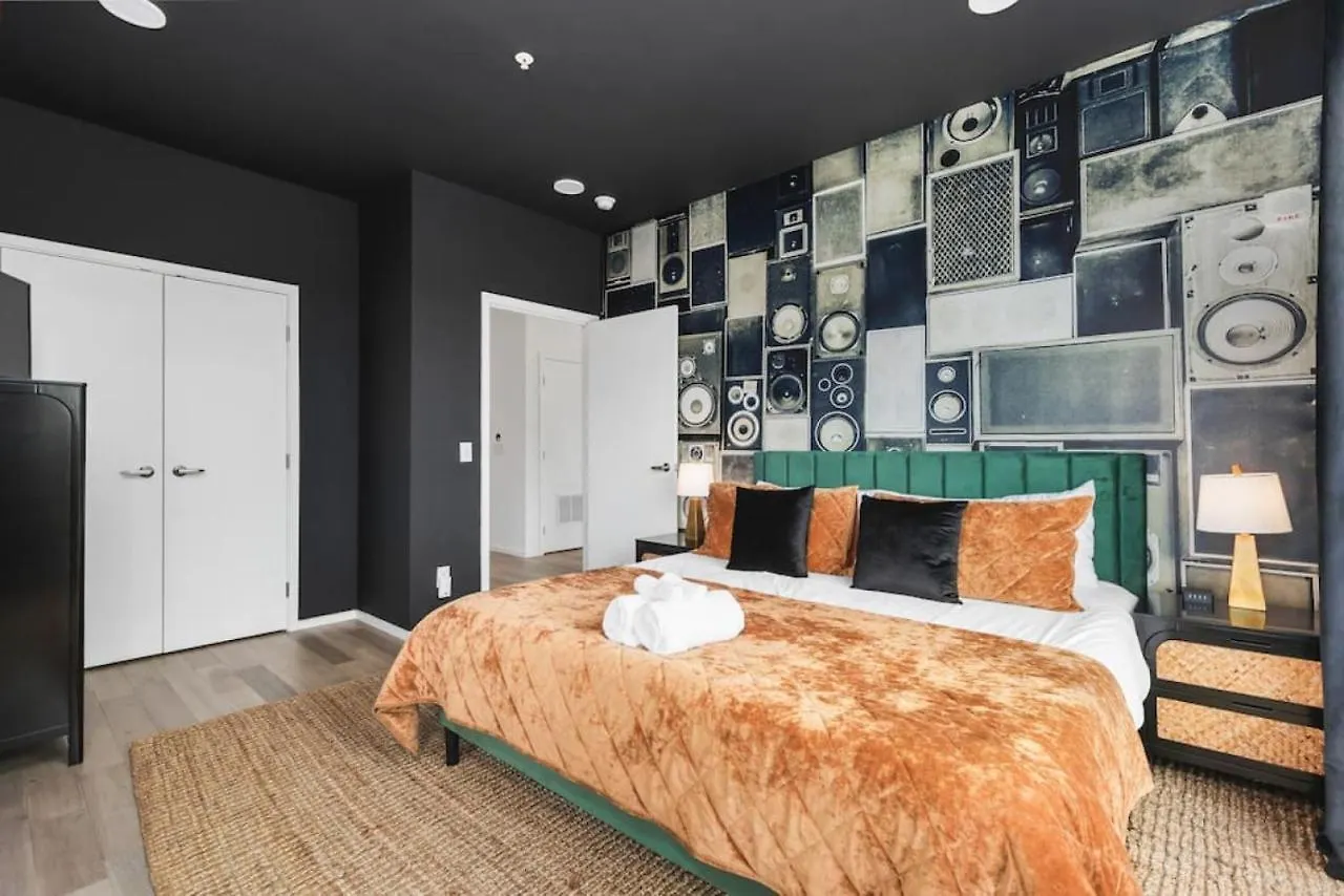 Lägenhet 3 Bedroom Oasis On The River With 2 Private Patios Nashville