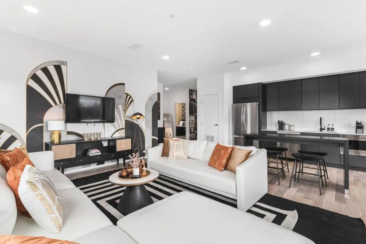 3 Bedroom Oasis On The River With 2 Private Patios Nashville Lägenhet